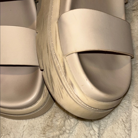 Zara Cream Sandals - Picture 6 of 6